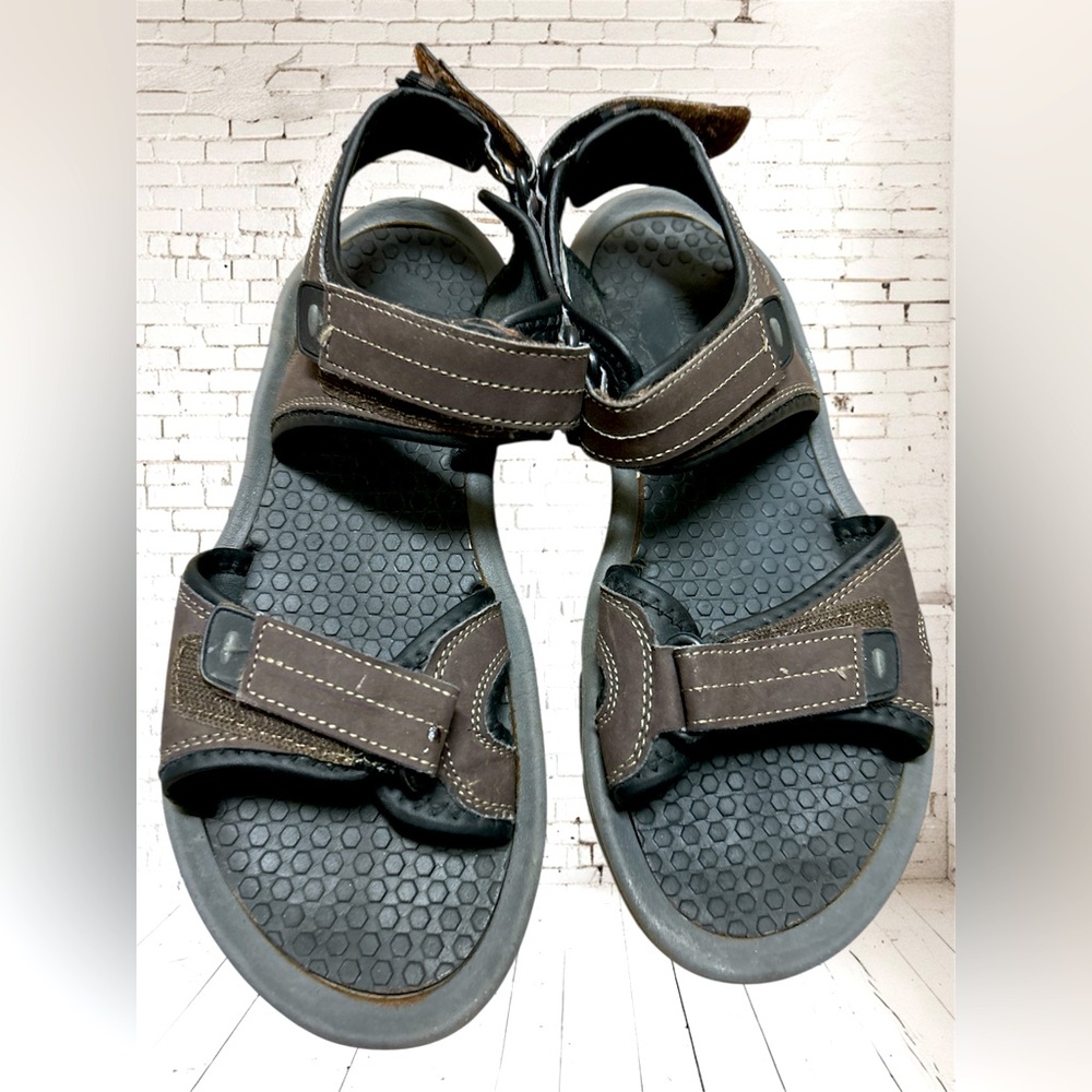 Khombu Evelyn Sandals 10 Womens Open Toe Outdoor Hiking Comfort Open Toe Slip On